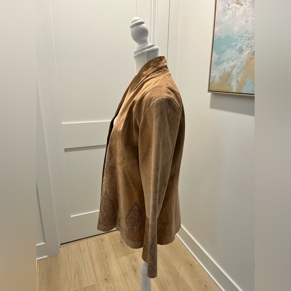 Vintage 100% suede jacket blazer with laser cut detail oversized relaxed fit 4 - Picture 4 of 13